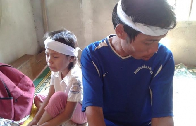 Rơi nước mắt trước gia cảnh của em bé đói lả trước khi chết đuối