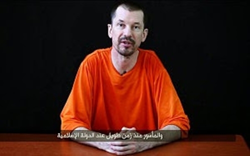 Con tin Anh chỉ trích chiến lược của Mỹ trong video mới