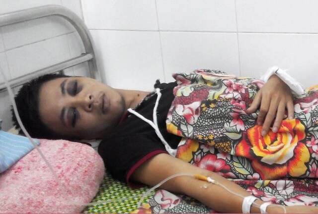 Nhóm côn đồ hành hung, đánh hội đồng y sỹ ngay tại bệnh viện