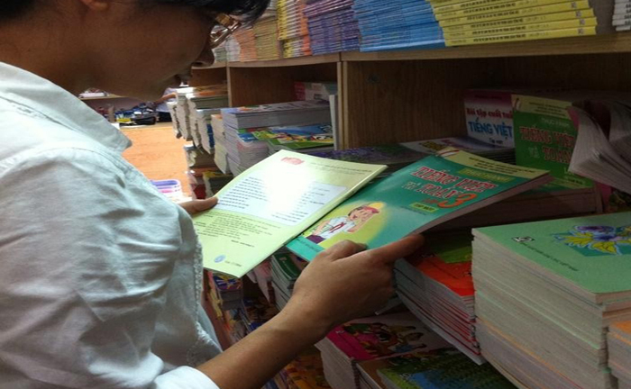 Khi sách tham khảo được ăn theo trò 