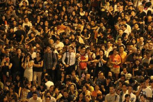 Trung tâm Hồng Kông lại tràn ngập người biểu tình