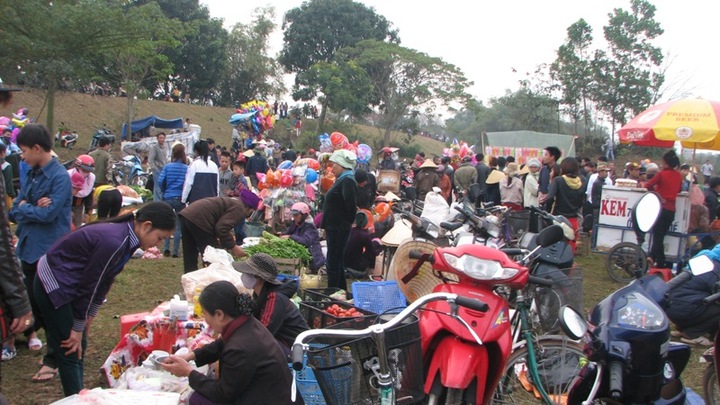 Thanh Hóa: Hàng trăm người mất tiền triệu mua thuốc nam rởm