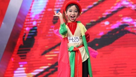 Gia cảnh khốn khó của cậu bé đóng Thị Mầu