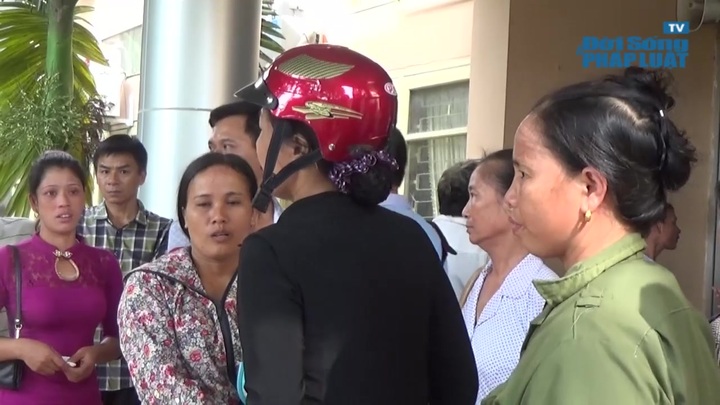 Hoãn xử Lý Nguyễn Chung: Người dân đòi “tát” bị cáo