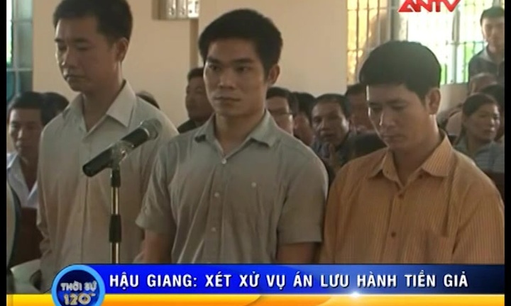 Lĩnh án tù vì lưu hành 300 triệu tiền giả