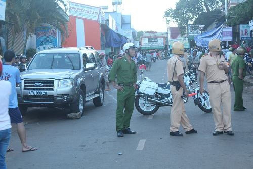 Nữ tài xế mất lái gây tai nạn liên hoàn, 10 người thương vong