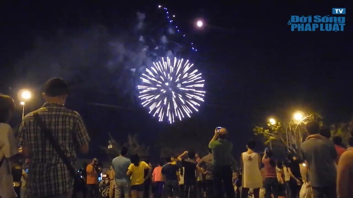 TP.HCM: Rực rỡ pháo hoa ngày lễ Quốc khánh 2/9