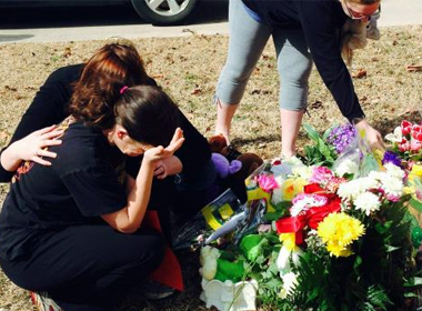 Ghen với Zalo, Facebook, chồng sát hại vợ và con gái