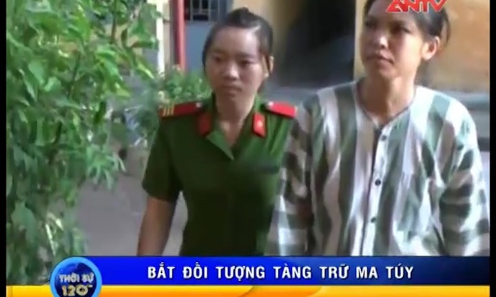 Nữ quái thuê nhà nghỉ để cất giấu ma túy