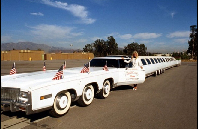 Limousine siêu dài, siêu đắt: 30 mét, 90 tỷ đồng