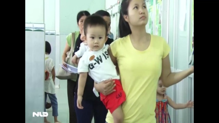 'Cháy' tiêm vắc-xin '6 trong 1' cho trẻ em