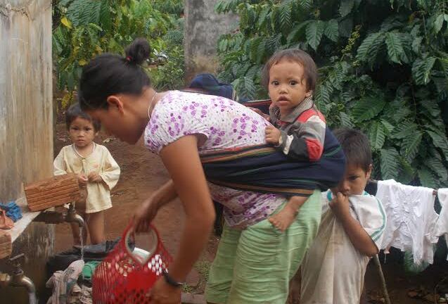 Về làng đông con nhất nhì Tây Nguyên