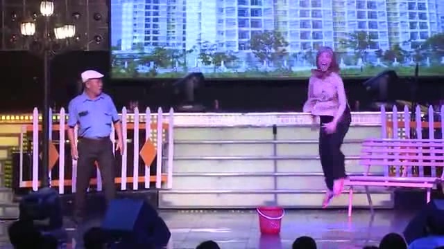 Tiểu phẩm 'Cái giỏ rác' - Thu Trang, Trường Giang