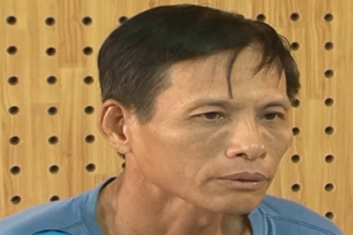 Clip: Tên trộm chuyên móc cốp xe trước cổng trường học