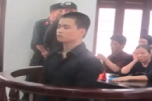 Clip: Chồng cũ chồng mới đánh ghen sinh tử