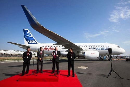 Clip: Cận cảnh máy bay cánh cong thứ 2 của Airbus sắp về VN