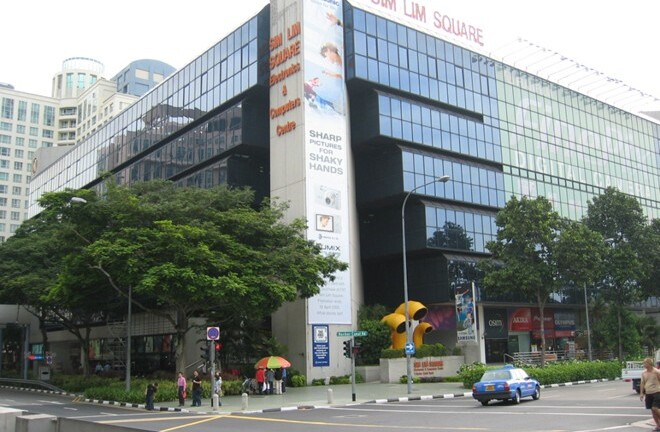 Người Singapore quyên tiền giúp du khách Việt bị Mobi Air lừa 