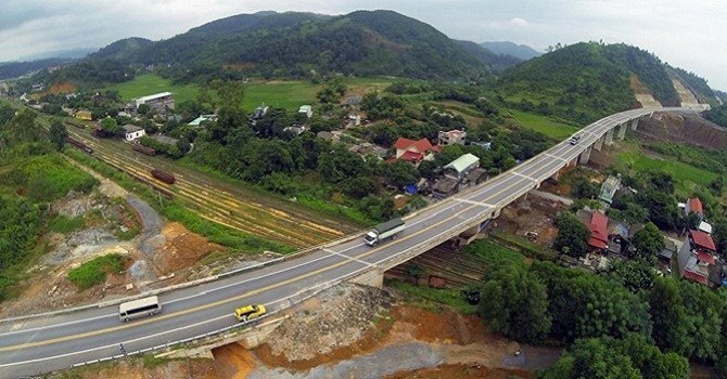 Thứ trưởng GTVT: “Bán đường cao tốc để tái đầu tư dự án khác”