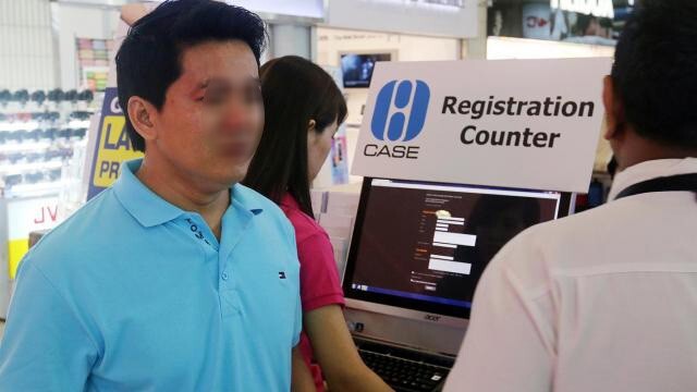 Du khách VN từ chối nhận tiền hỗ trợ từ cư dân mạng Singapore