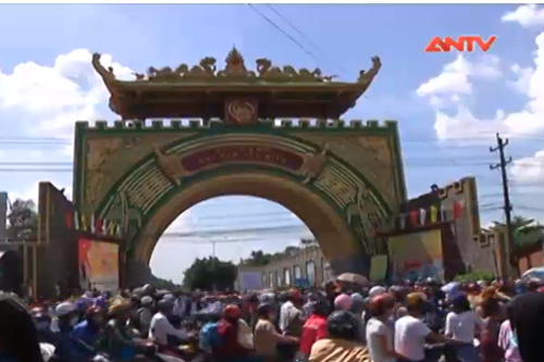 Cảnh người như nêm vào khu du lịch Đại Nam