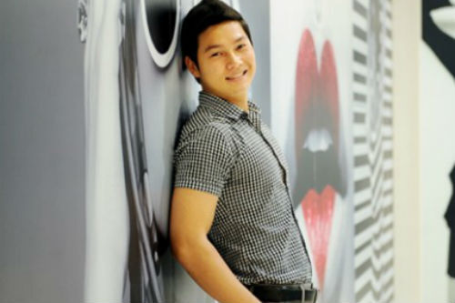 Thầy giáo 9X điển trai, dáng chuẩn như người mẫu