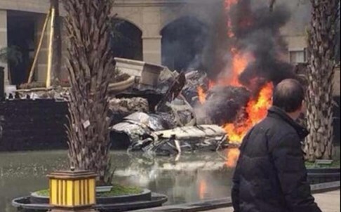 Máy bay chiến đấu Trung Quốc đâm vào tòa nhà ở Tứ Xuyên