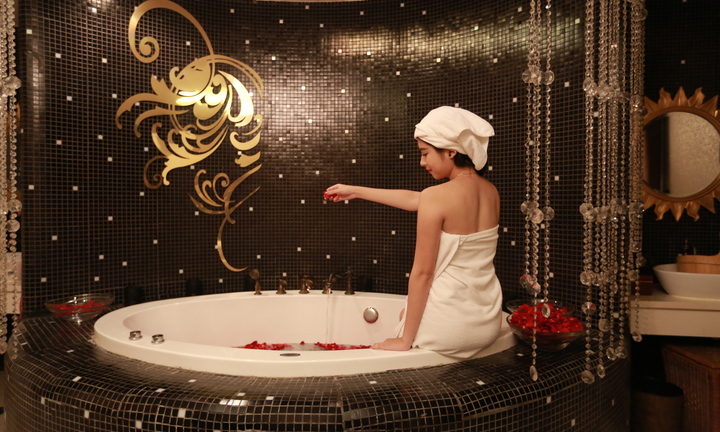 Tắm dưỡng bằng bùn biển Chết, công nghệ độc quyền của Adamas Spa 