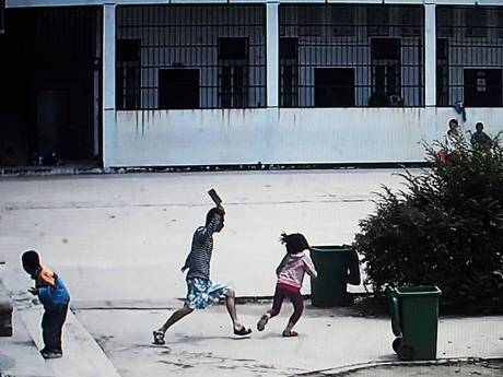 TQ: Lại xảy ra tấn công bằng dao, bé trai 3 tuổi thiệt mạng  