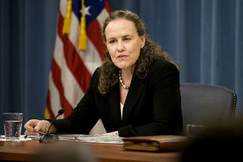 Mỹ sẽ có nữ Bộ trưởng Quốc phòng đầu tiên?