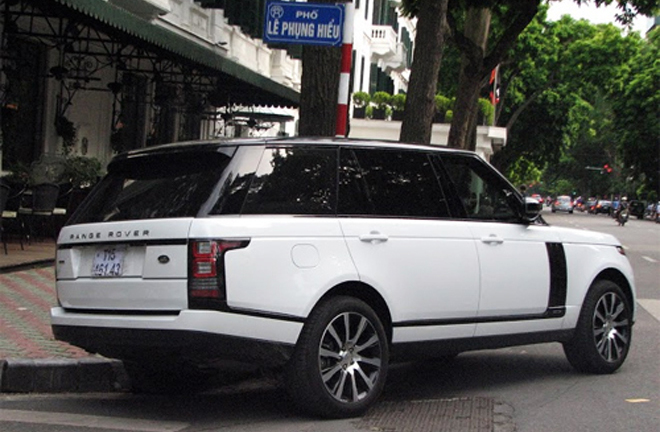 Cận cảnh Range Rover mới của Ngọc Trinh