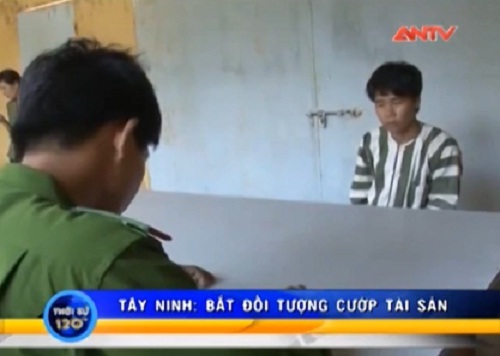 Video: Tán em không được giở trò hiếp chị