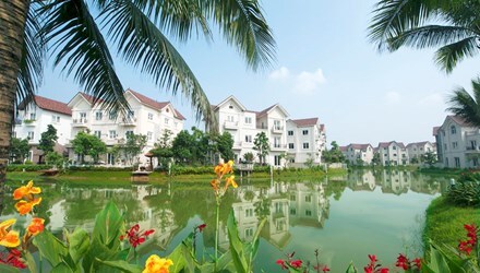 Mua biệt thự Vinhomes Riverside - nhận siêu xe Mercedes-Benz 