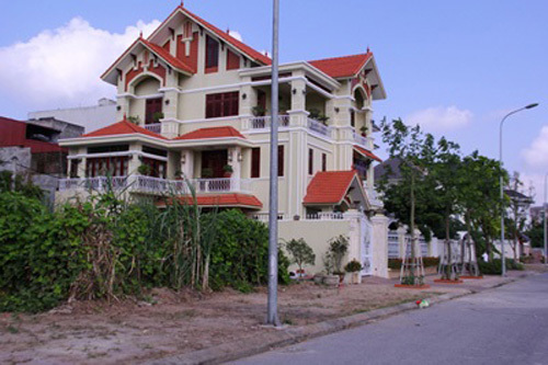 Vợ GĐ Sở Tài chính thóa mạ PV: