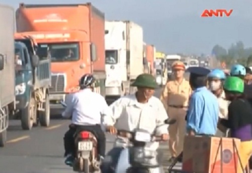 Video: Vụ tại nạn ở Nghệ An - Dừng hoạt động nhà xe Sơn Đức