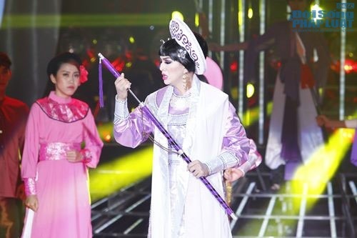 Hoài Lâm tái xuất trong Chung kết Gương mặt thân quen nhí 2014