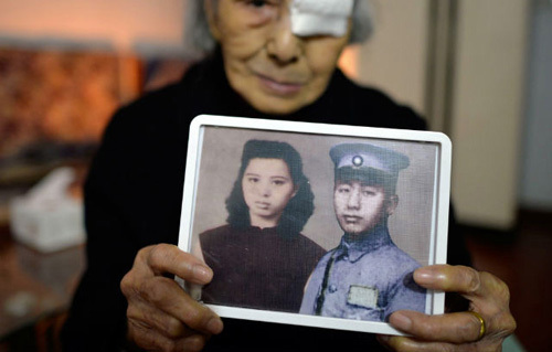 Cảm động cụ bà 93 tuổi 