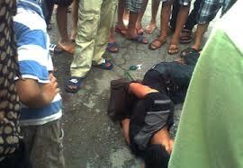 Dân làng vây đánh hội đồng, 4