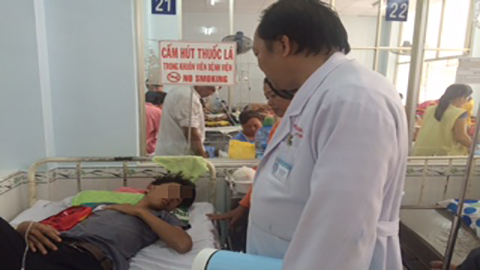 Đánh bạn chấn thương sọ não vì không làm giúp bài thi