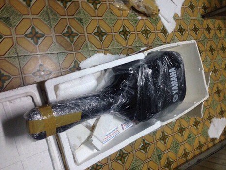 Phát hiện súng, lựu đạn trong đàn ghita gửi ra Hà Nội