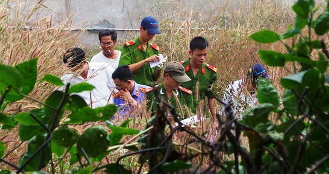 Cái chết bí ẩn của người đàn ông trong bụi rậm
