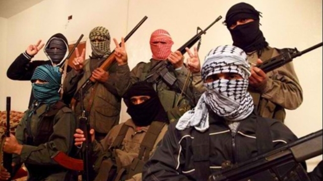 Video: Phiến quân IS dùng vũ khí hóa học tấn công dân thường ?