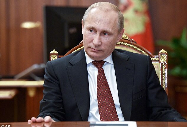 Vì sao Tổng thống Nga Putin yêu cầu Bộ trưởng hủy nghỉ lễ?