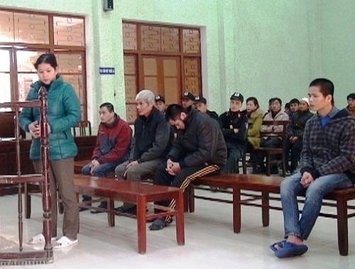 Đánh nhau với chồng, nàng dâu sẵn gậy phang mẹ chồng tử vong