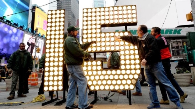 Video: Nhộn nhịp không khí đón năm mới 2015 trên khắp thế giới