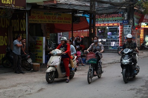 Cho thuê trụ sở buôn bán, Cao đẳng ASEAN đi chỗ khác dạy học