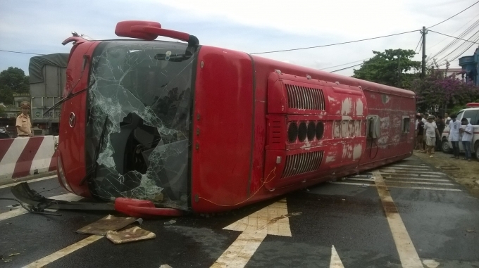 Long An đắp 6 đập tạm ngăn xâm nhập mặn trên sông Vàm Cỏ Tây