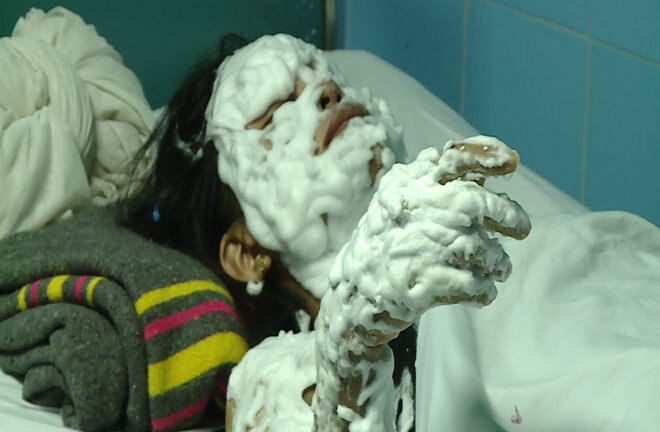 Sư tử độc chiến giữa vòng vây bầy linh cẩu 60 con