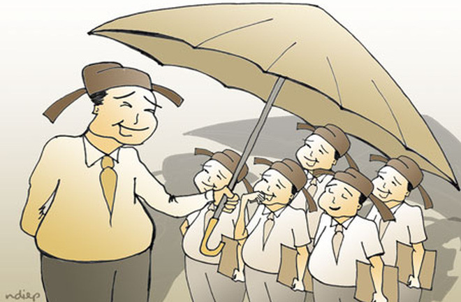 Hiện trường cứu hộ cứu nạn các nạn nhân trong vụ lật tàu du lịch trên sông Hàn