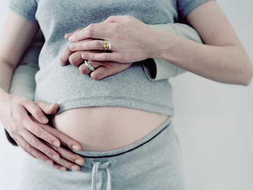 Tiết lộ bất ngờ về độ tuổi có con của chồng để sinh em bé thiên tài