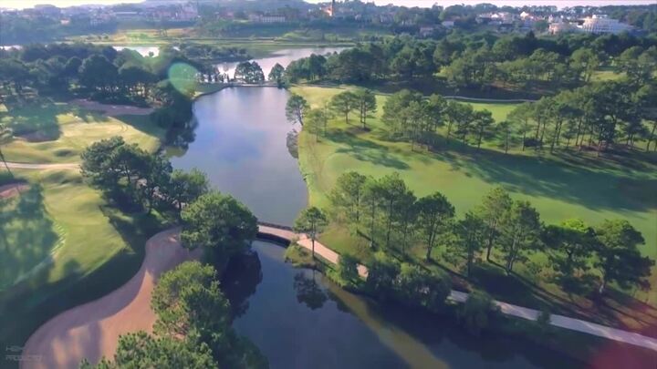 Toàn cảnh thành phố Đà Lạt từ trên cao